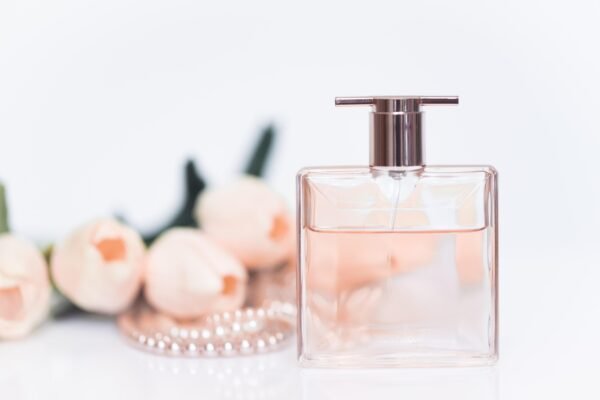 Chanel lança perfume Paris – St. Moritz inspirado em escapada de inverno
