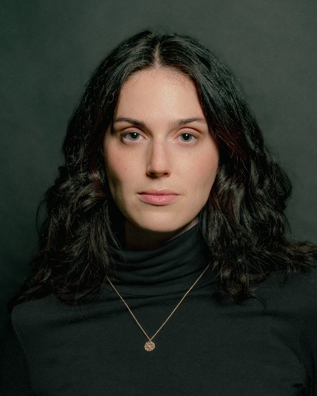Eva Victor, de "Sorry, Baby", é a nova embaixadora da Loewe