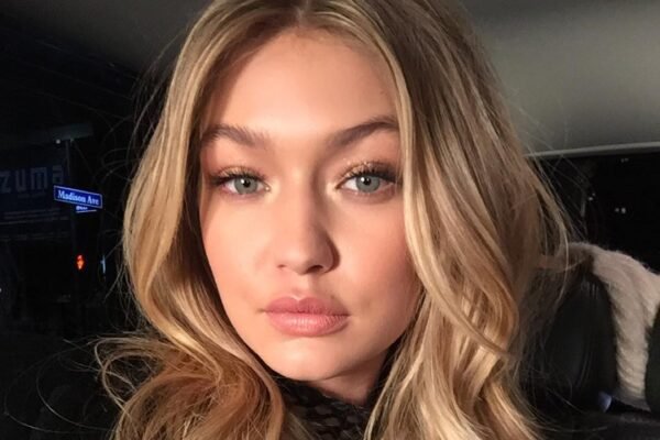 Gigi Hadid revela o produto "nada sexy" que descobriu no TikTok Shop e aprova