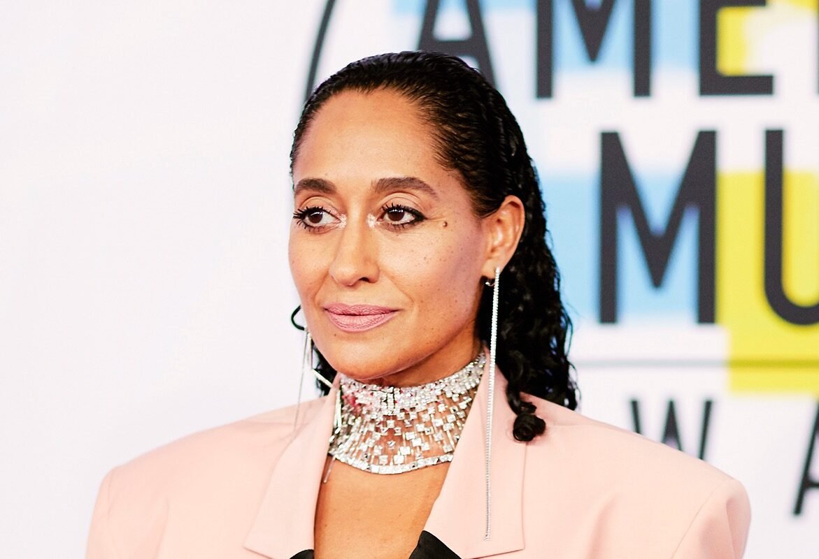 Tracee Ellis Ross de Balenciaga e DiCaprio de boné: a festa pós-gala da Armani