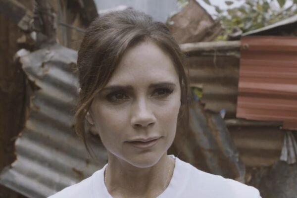 Victoria Beckham lança 2ª coleção para a Gap com 37 peças a partir de US$ 28